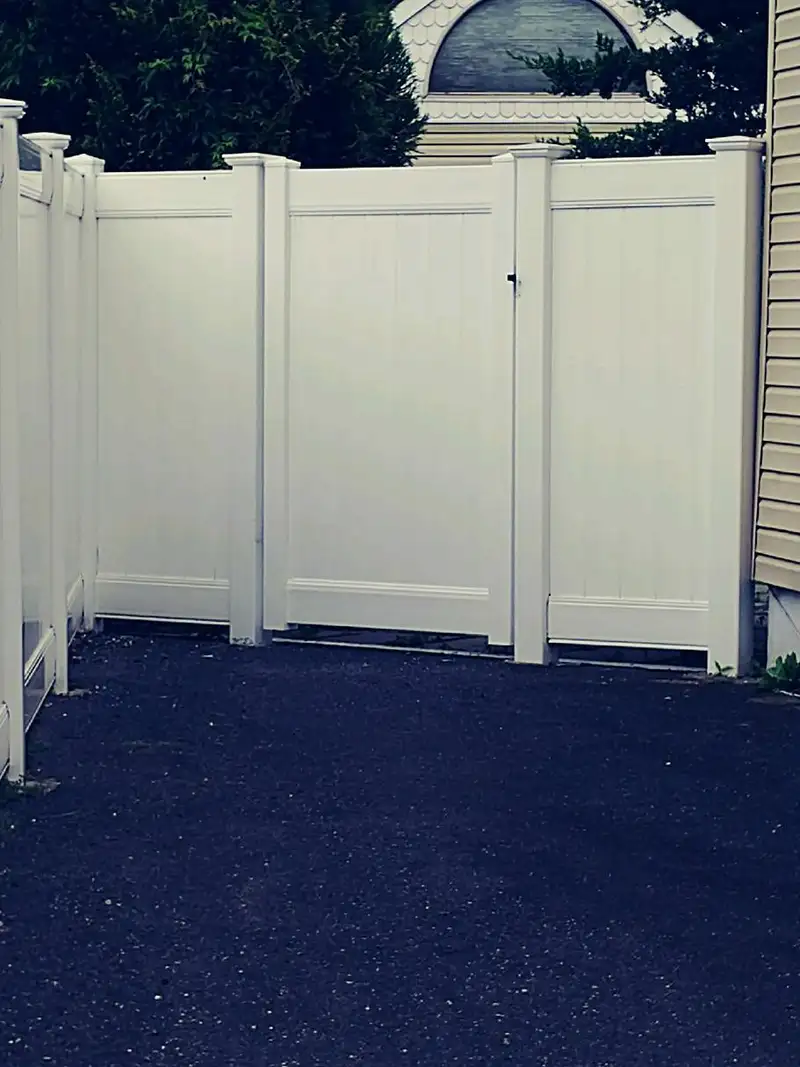 Vinyl fence panel installation detail by Fencing By Excellence near Atlantic Highlands, Monmouth County NJ